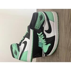 Air Jordan 1 Retro High OG 'Mint Green'